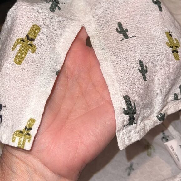 Amaryllis peasant off white cactus print top Sz S - Picture 8 of 8